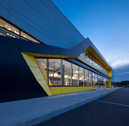 Press kit | 886-01 - Press release | Design of the exhibition center of Sherbrooke - CCM² - Côté Chabot Morel architectes - Commercial Architecture - Photo credit: Stéphane Groleau - stephanegroleau.com