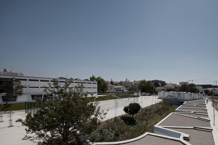 Press kit | 981-01 - Press release | Rafael Bordalo Pinheiro Secondary School - SousaSantos - Institutional Architecture - Photo credit: João Morgado