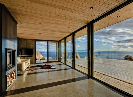 Press kit | 880-02 - Press release | Malbaie VI Marée basse - MU Architecture - Residential Architecture - Photo credit: Ulysse Lemerise Bouchard (YUL Photo)