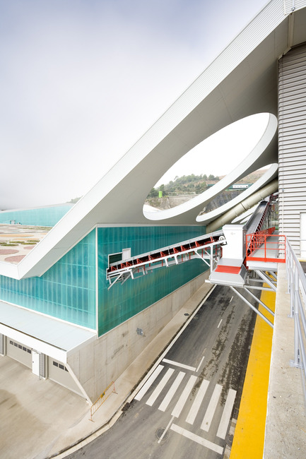 Press kit | 735-02 - Press release | Waste treatment facility from Vallès Occidental in Vacarisses (Barcelona) - Batlle and Roig architects - Commercial Architecture - Photo credit:  Francisco Urrutia 