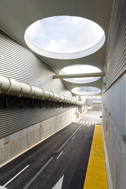 Press kit | 735-02 - Press release | Waste treatment facility from Vallès Occidental in Vacarisses (Barcelona) - Batlle and Roig architects - Commercial Architecture - Photo credit:  Francisco Urrutia 