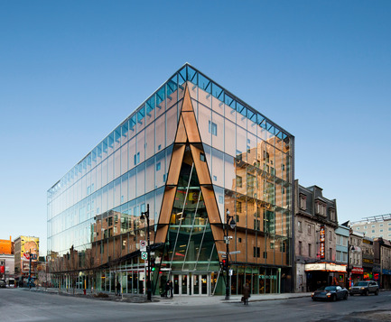 Press kit | 675-05 - Press release | The 2-22, Quartier des spectacles, Montréal - Aedifica - Institutional Architecture - Photo credit: Stéphane Brügger