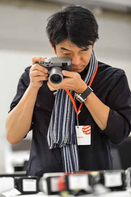 Press kit | 1696-03 - Press release | Independent as always – bigger than ever before: The international Red Dot jury uncovers the best products for 2016! - Red Dot Award - Competition - Red Dot juror Hideshi Hamaguchi - Photo credit: Red Dot