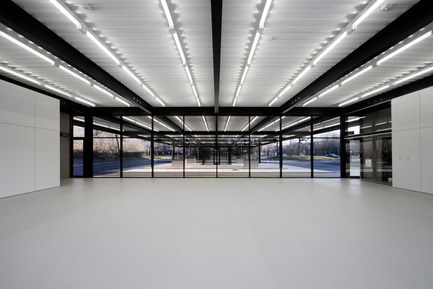 Press kit | 567-07 - Press release | Conversion of Mies van der Rohe gas station on Nuns Island - Les architectes FABG - Institutional Architecture - Photo credit: Steve Montpetit