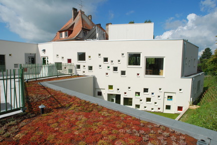 Press kit | 924-01 - Press release | Family creche in Drulingen - Fluor Architecture - Institutional Architecture - Photo credit: Fluor Architects