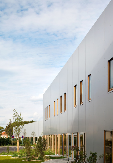 Press kit | 942-01 - Press release | A small school in the Grand Paris - Hubert & Roy architectes et associés - Institutional Architecture - Photo credit: Hérvé, Abbadie photographe