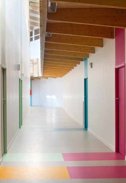 Press kit | 942-01 - Press release | A small school in the Grand Paris - Hubert & Roy architectes et associés - Institutional Architecture - Photo credit: Hérvé, Abbadie photographe