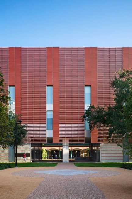 Press kit | 929-01 - Press release | Brockman Hall for Physics, Rice University - KieranTimberlake - Institutional Architecture - FOR EDITORIAL REVIEW ONLY - CONTACT PHOTOGRAPHER TO NEGOTIATE USE FOR PUBLICATION: Joel Sanders, t +1 212 777 0078, joel@ottoarchive.com  - Photo credit: Michael Moran/OTTO