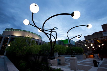 Press kit | 621-14 - Press release | Lightemotion illuminates the Espace culturel Georges-Émile-Lapalme in Place des Arts - Lightemotion - Lighting Design - Photo credit: Martine Doyon