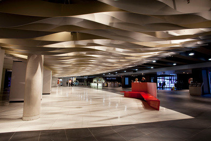 Press kit | 621-14 - Press release | Lightemotion illuminates the Espace culturel Georges-Émile-Lapalme in Place des Arts - Lightemotion - Lighting Design - Photo credit: Martine Doyon