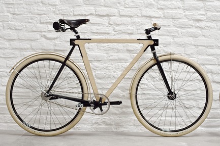 Press kit | 1091-01 - Press release | WOOD.b Handmade Wooden Bike - BSG BIKES - Product - Photo credit: by spielplatz. 2013