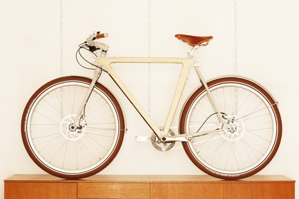 Press kit | 1091-01 - Press release | WOOD.b Handmade Wooden Bike - BSG BIKES - Product - Photo credit: by spielplatz. 2013