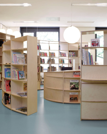 Press kit | 1051-01 - Press release | Spiral Shaped Library - Studio Dave Keune - Institutional Interior Design - Photo credit: Raoul Kramer