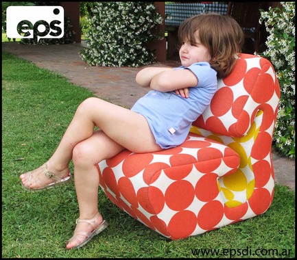 Press kit | 1001-01 - Press release | EPS Armchair for adult and child - EPS di - Product - Photo credit: Andres Jacobi