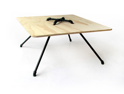 Press kit | 940-01 - Press release | The Opentap - Dosuno Design - Product - MT 01 table - Photo credit: Dosuno Design