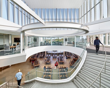 Press kit | 2353-03 - Press release | A Learning Resource Center and Community Living Room at the Heart of Campus - ikon.5 architects - Institutional Architecture - View of Information Commons and group study rooms - Photo credit:  Jeffrey Totaro 