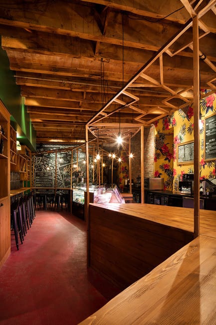 Press kit - Press release - Aloha Espresso Bar:Café for the New Flavors and History Buffs - Jean de Lessard, Designers Créatifs