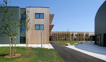 Press kit - Press release - Delivery of the Véolia environnement Centre-Est training Campus - Arte Charpentier Architectes