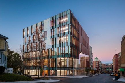 Press kit | 2353-04 - Press release | The Breazzano Family Center Blazes a Trail for Academic Development in Collegetown - ikon.5 architects - Institutional Architecture - View from downtown Ithaca - Photo credit: Brad Feinknopf