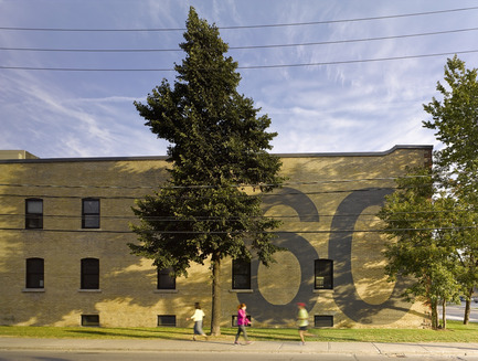 Press kit | 1858-01 - Press release | Quadrangle Architects win local and international awards for their innovative transformation of 60 Atlantic Avenue - Quadrangle Architects Ltd - Urban Design - 60 Atlantic Avenue - Photo credit: Ben Rahn/A-Frame