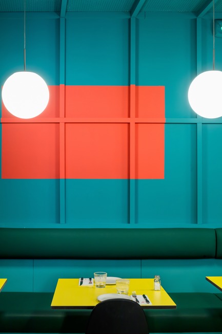 Press kit | 3724-02 - Press release | Las Chicas, Los Chicos y Los Maniquís Restaurant - EL EQUIPO CREATIVO - Commercial Interior Design - Photo credit: Adrià Goula