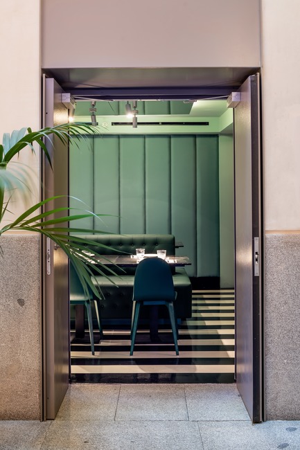 Press kit | 3724-02 - Press release | Las Chicas, Los Chicos y Los Maniquís Restaurant - EL EQUIPO CREATIVO - Commercial Interior Design - Photo credit: Adrià Goula