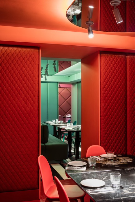 Press kit | 3724-02 - Press release | Las Chicas, Los Chicos y Los Maniquís Restaurant - EL EQUIPO CREATIVO - Commercial Interior Design - Photo credit: Adrià Goula