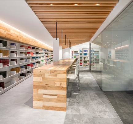 Press kit | 1152-11 - Press release | Bishop’s University Library Learning Commons: New Lighting and Interior Design - LumiGroup - Institutional Architecture - Photo credit: Stéphane Groleau