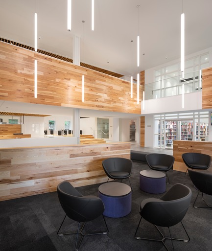Press kit | 1152-11 - Press release | Bishop’s University Library Learning Commons: New Lighting and Interior Design - LumiGroup - Institutional Architecture - Photo credit: Stéphane Groleau