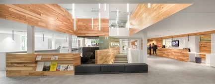 Press kit | 1152-11 - Press release | Bishop’s University Library Learning Commons: New Lighting and Interior Design - LumiGroup - Institutional Architecture - Photo credit: Stéphane Groleau