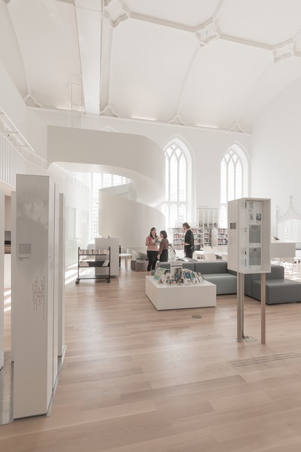 Press kit | 721-07 - Press release | Maison de la littérature(House of Literature) - Chevalier Morales Architectes - Institutional Architecture - The library in the Wesley temple - Photo credit: Chevalier Morales Architectes