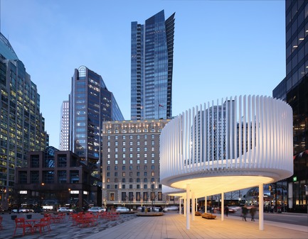 Press kit | 1615-05 - Press release | The Illuminating Engineering Society of BC announces its 2019 ‘Vision Award’ recipients - IESBC - Lighting Design - The šxʷƛ̓ənəq Xwtl’e7énk Square is a prominent civic space in downtown Vancouver. The name used by the Musqueam and Tsleil-Waututh peoples and the Squamish Nation refers to a place where cultural gatherings are held. The City wanted to renew this space to be Vancouver’s most compelling public square where overlapping activities and ceremonial events could take place. (EOS Lightmedia) - Photo credit: Ema Peter Photography