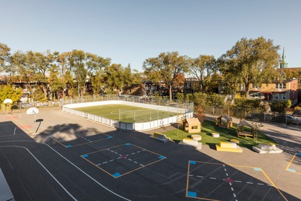 Press kit | 1299-03 - Press release | École Sainte-Anne - A new redesigned schoolyard - Taktik design - Institutional Architecture -  Overview 1 - Photo credit: Maxime Brouillet