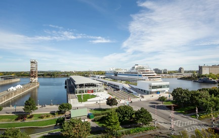 Press kit | 952-27 - Press release | The Port of Montreal’s Grand Quay: a new cruise terminal and a promenade on the green esplanade - Provencher_Roy - Urban Design - The Port of Montreal’s Grand Quay - Photo credit: Stéphane Brügger