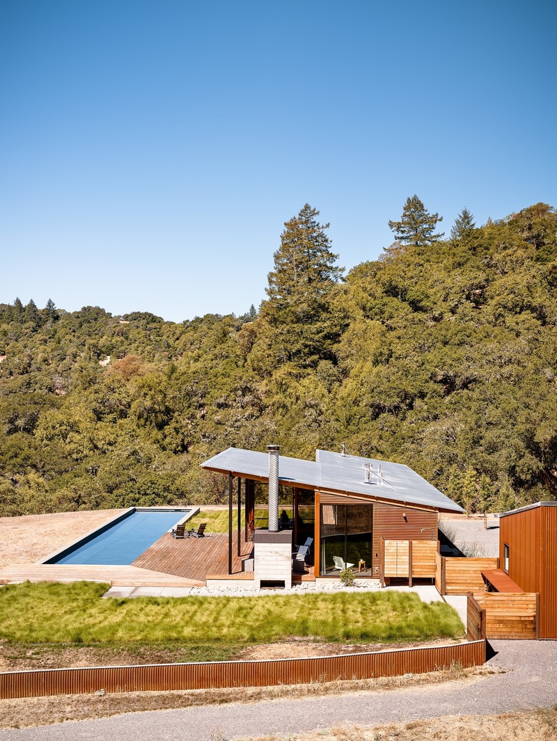 Press kit | 2757-12 - Press release | An Architect's Vision for California Living - Malcolm Davis Architecture - Residential Architecture - Camp Baird: The weekend getaway is located on a coastal 166-acre parcel comprised of forested rolling hills. - Photo credit: Joe Fletcher Photography