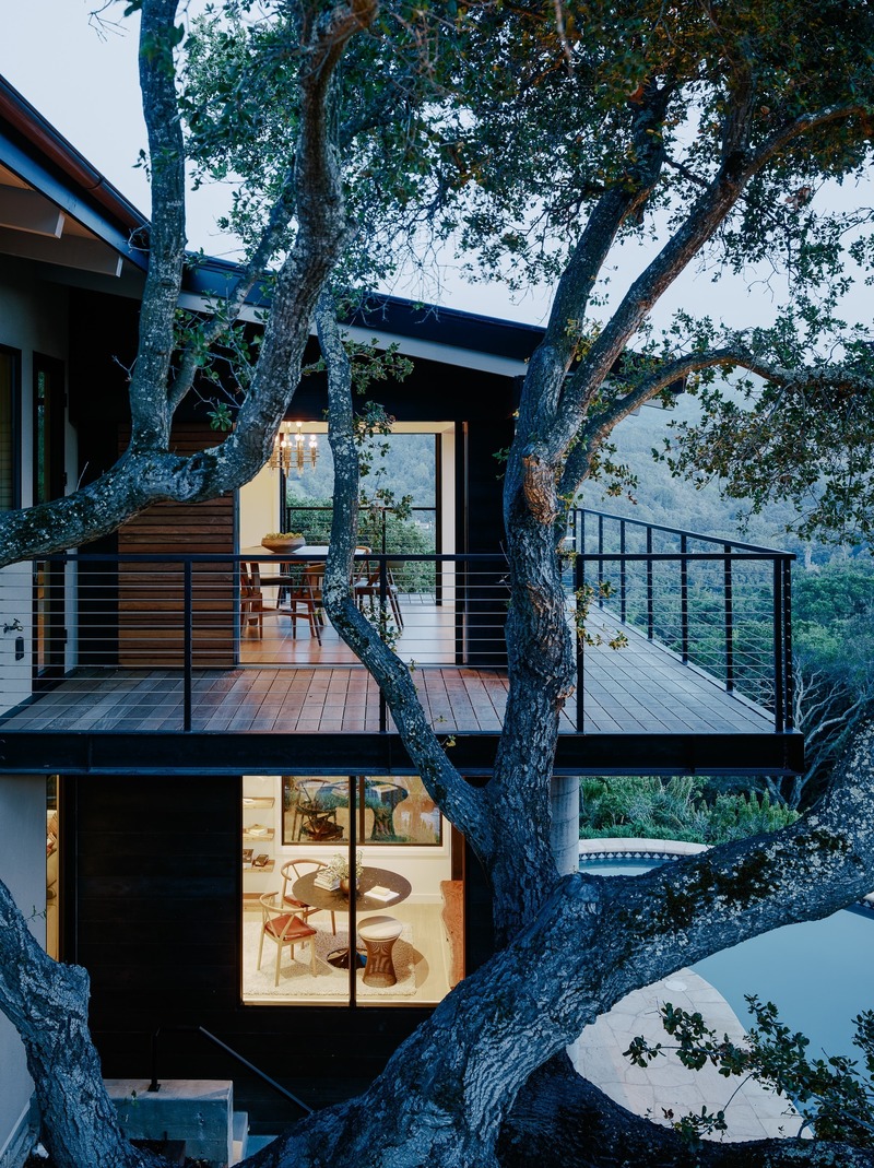 Press kit | 2757-12 - Press release | An Architect's Vision for California Living - Malcolm Davis Architecture - Residential Architecture - Portola Valley Residence: The dynamic renovation of this hillside home means it is now fully connected to the nature that surrounds it. - Photo credit: Joe Fletcher Photography