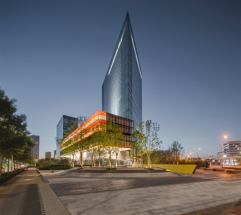 Press kit | 3565-01 - Press release | Shoukai Vanke Centre Beijing - CLOU architects - Commercial Architecture - Photo credit: Vanke